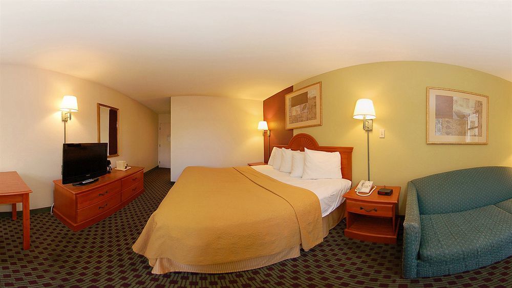 Baymont By Wyndham Williamsburg Hotel Exterior foto